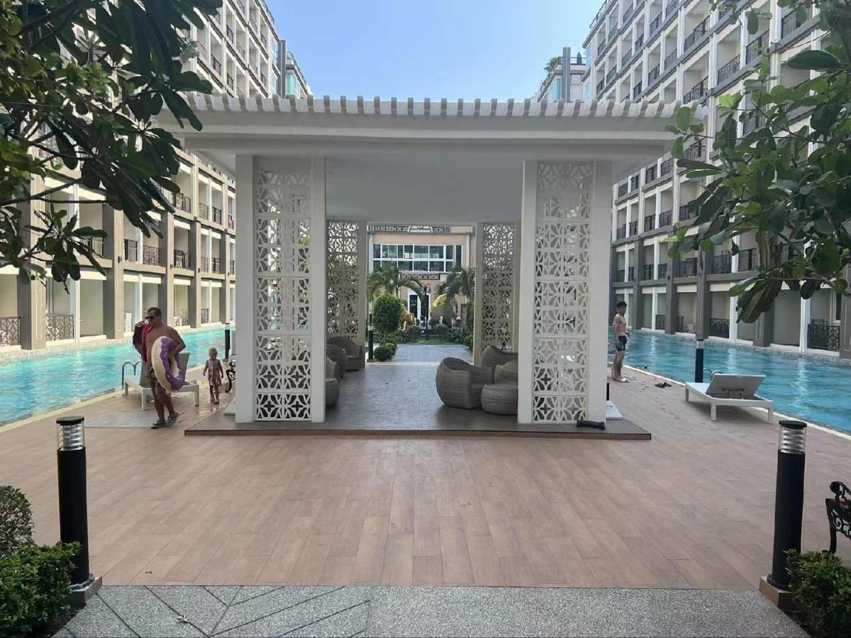 Romantic Beach Apartment芭堤雅水系高档酒店式公寓可做饭 جومتين بيتش المظهر الخارجي الصورة