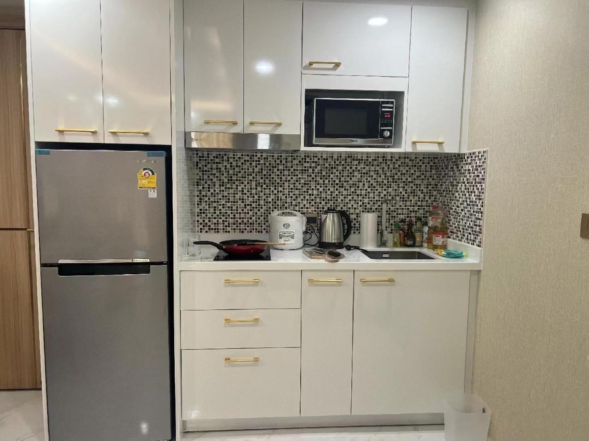 Romantic Beach Apartment芭堤雅水系高档酒店式公寓可做饭 جومتين بيتش المظهر الخارجي الصورة