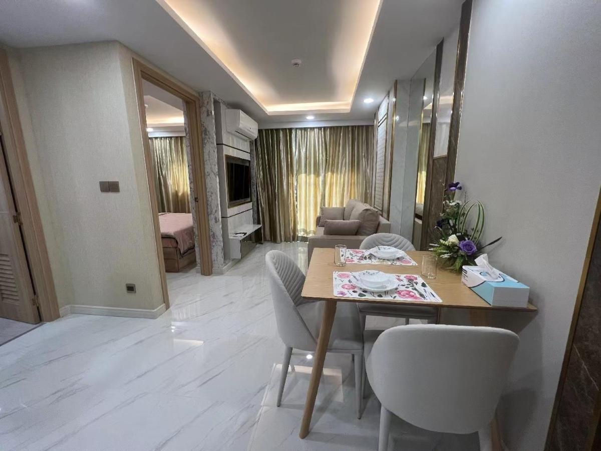 Romantic Beach Apartment芭堤雅水系高档酒店式公寓可做饭 جومتين بيتش المظهر الخارجي الصورة